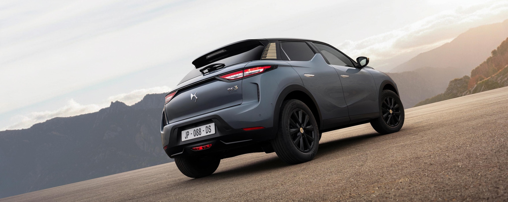 DS 3 DS PERFORMANCE LINE E-TENSE 100 % ELECTRIQUE -  DS Automobiles Levallois-Perret  - NEUBAUE