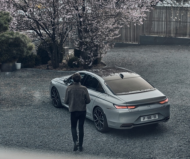 نیمی از استقلال DS 9 E-Tense 2022
