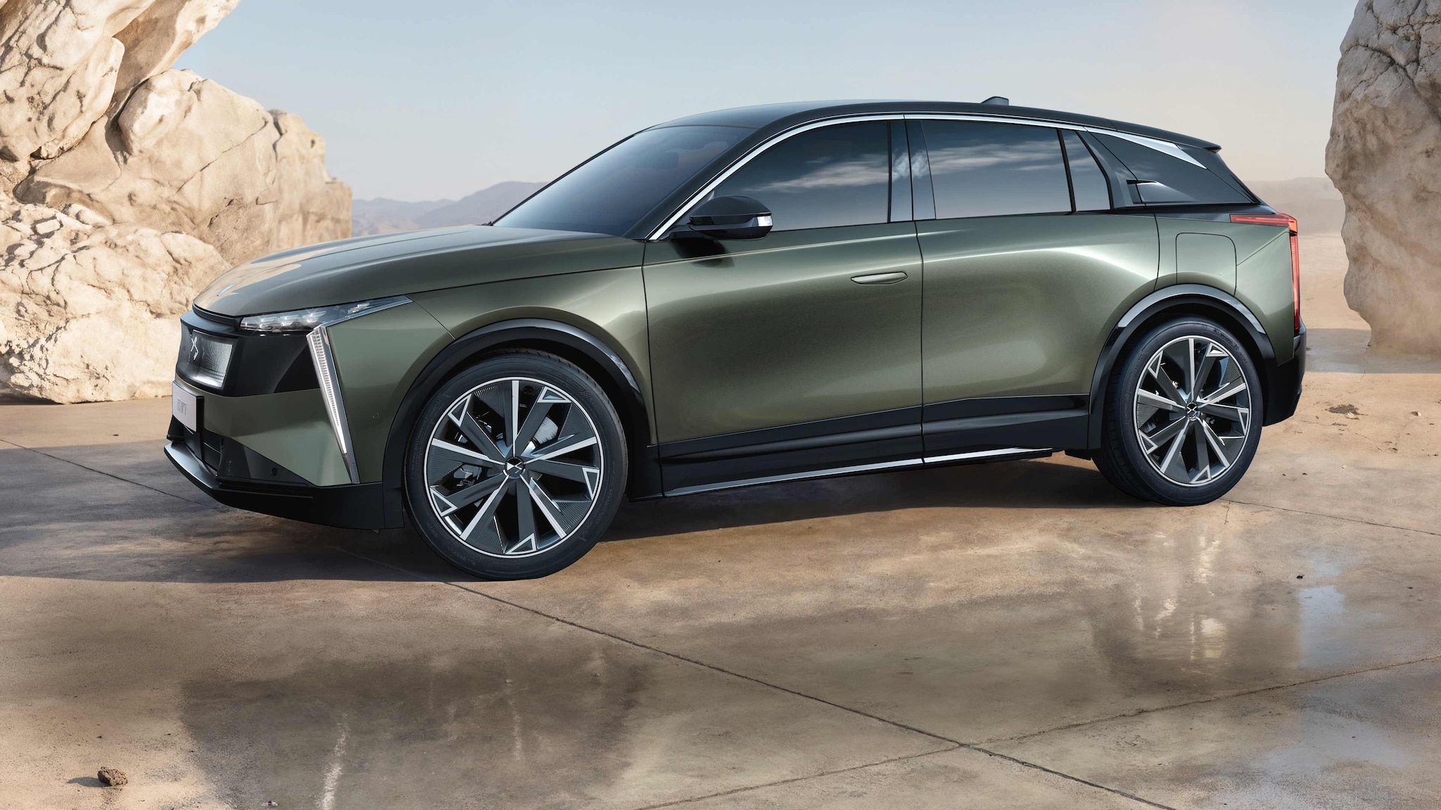 N°7 PALLAS LIGNE BUSINESS E-TENSE FWD LONG RANGE (Pro) - DS Automobiles Levallois-Perret - NEUBAUER