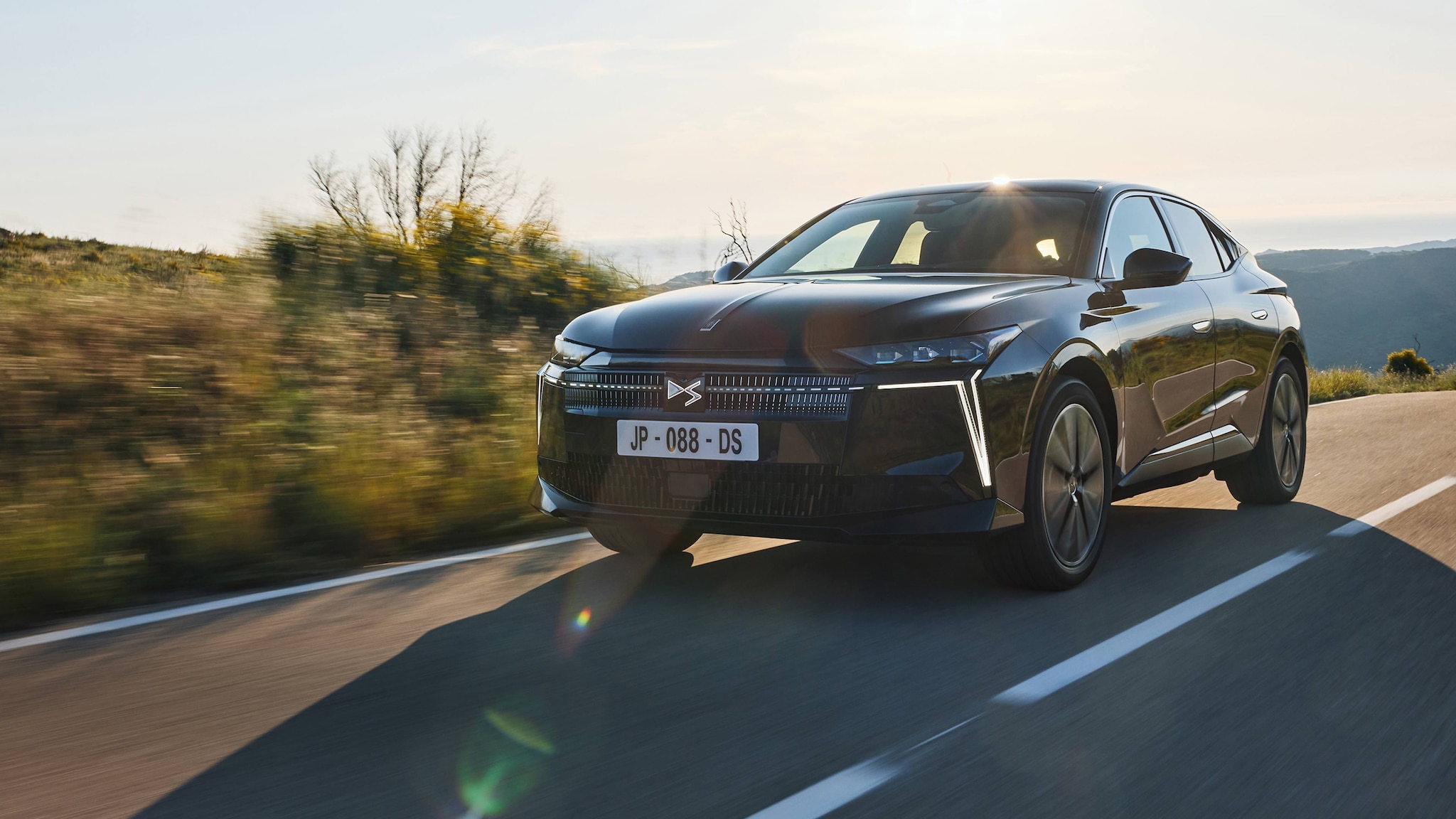DS 4 LIGNE OR BLUEHDI Diesel  130 ch - DS Automobiles Levallois-Perret - NEUBAUER