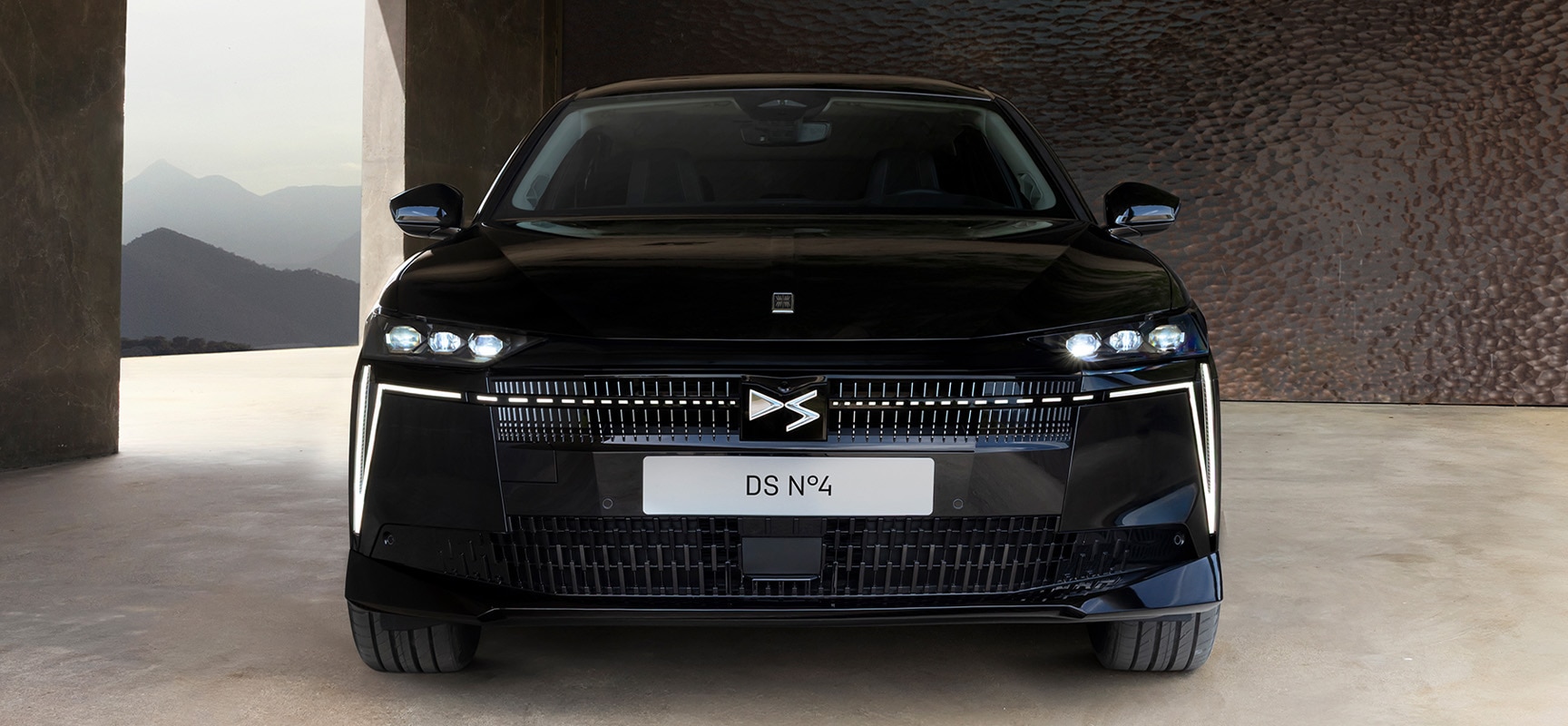 N°4 PALLAS PLUG-IN HYBRID 225 - DS Automobiles Levallois-Perret - NEUBAUER
